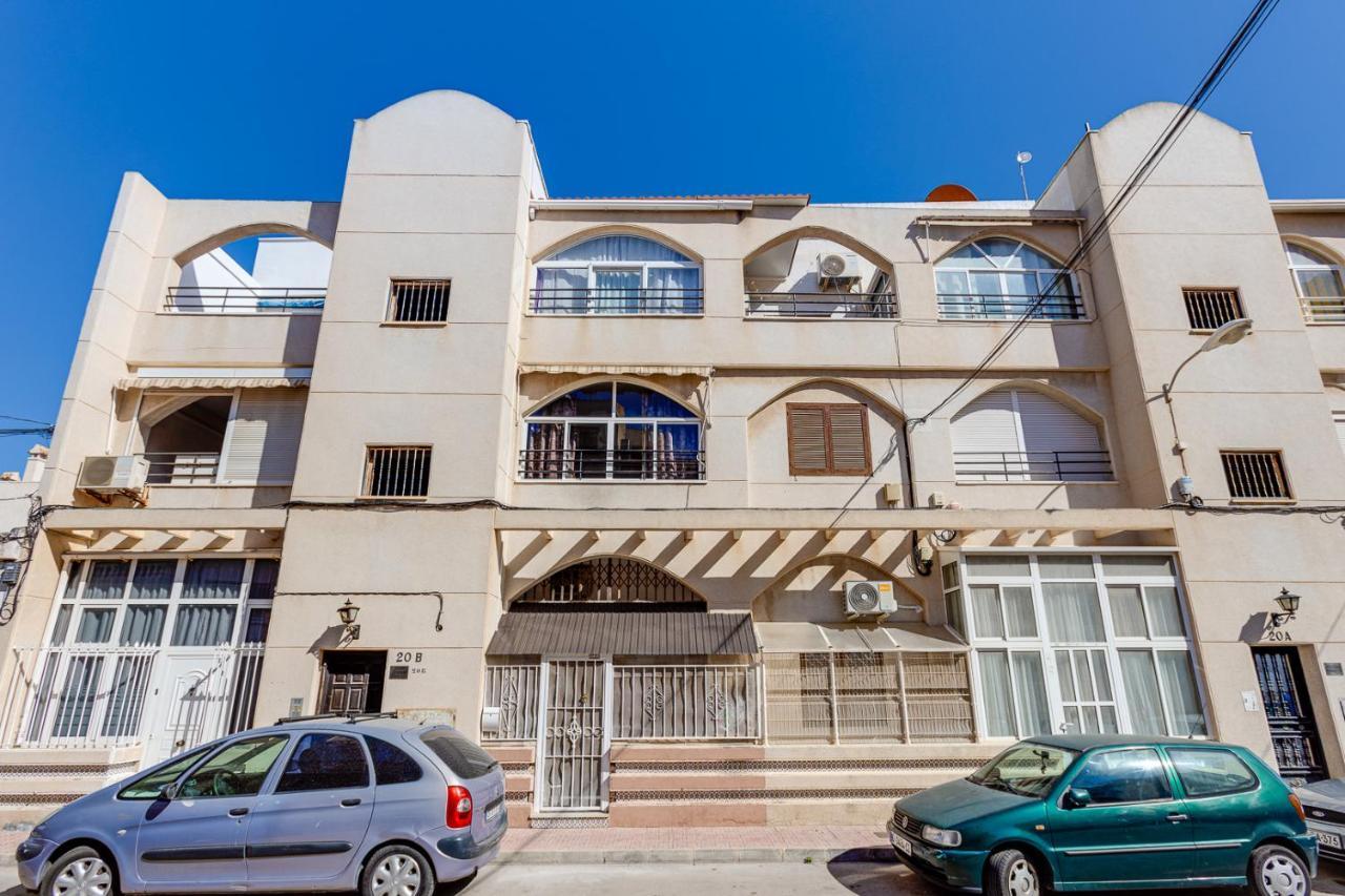 Cozy Apartment Near The Sea Torrevieja Luaran gambar