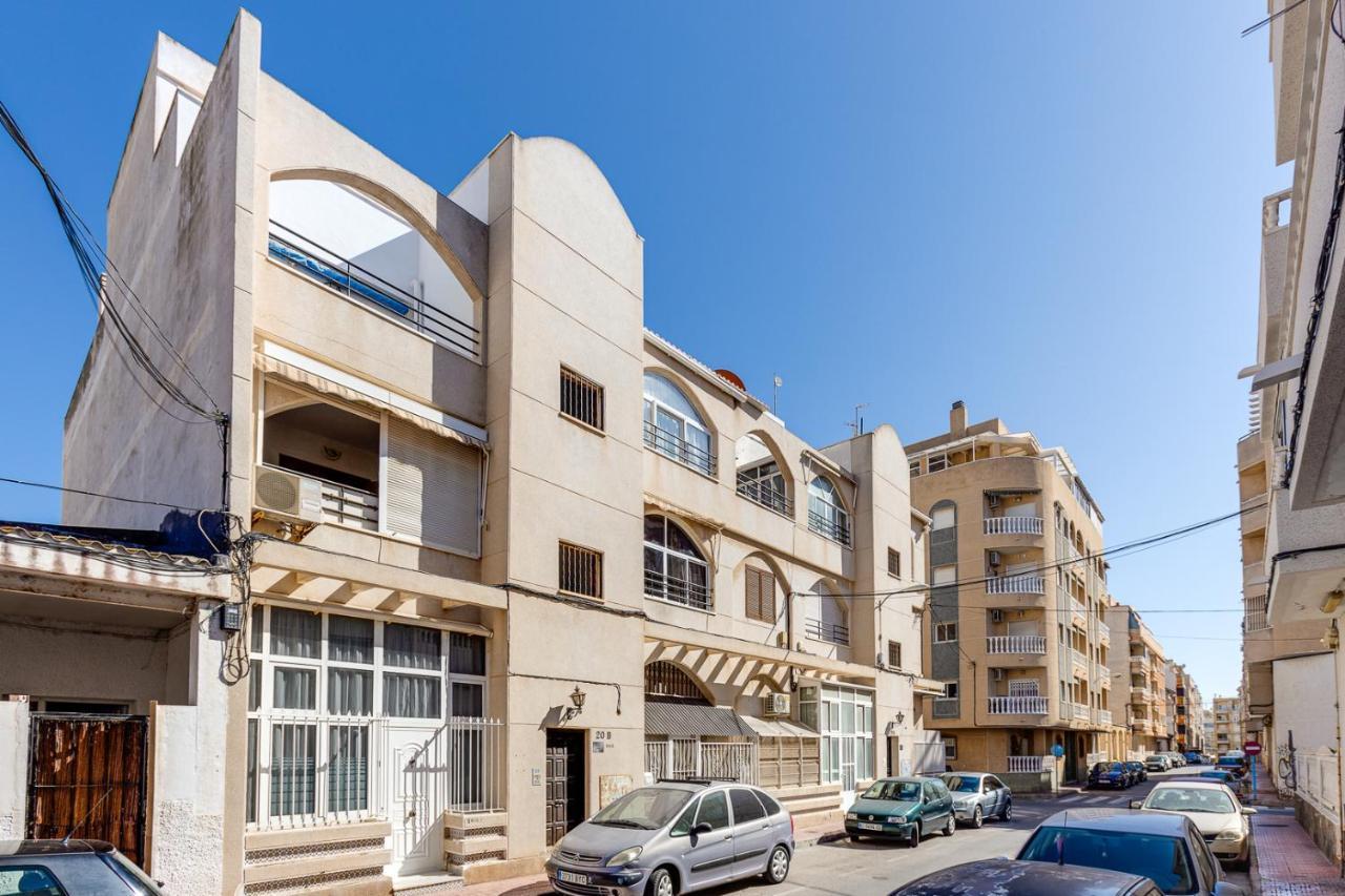 Cozy Apartment Near The Sea Torrevieja Luaran gambar